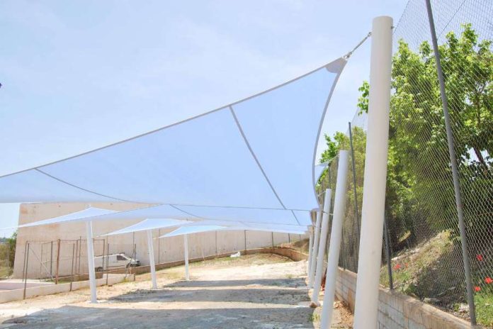 ¿Protección Solar con Estilo? Descubre el Toldo Vela Perfecto Aquí