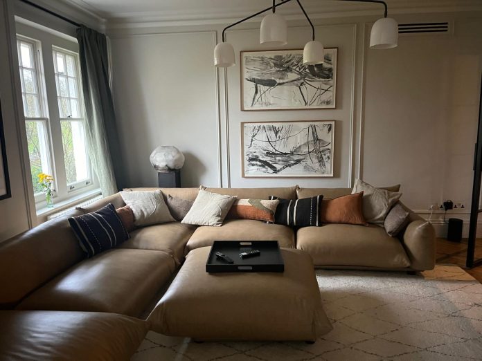 Banquette seating online: smart finds that fit any room