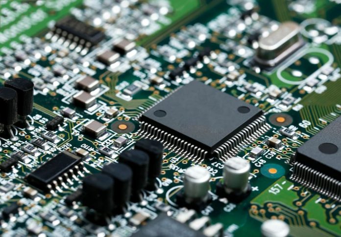 Smart fixes for cracked screens and tiny faults