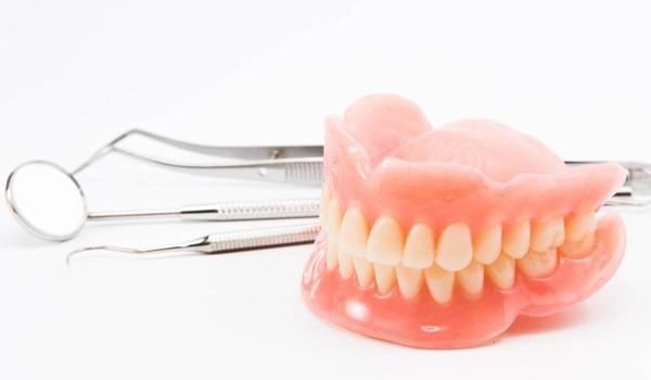 Brisbane’s Practical Guide to Metal Partial Dentures and Quick Repairs