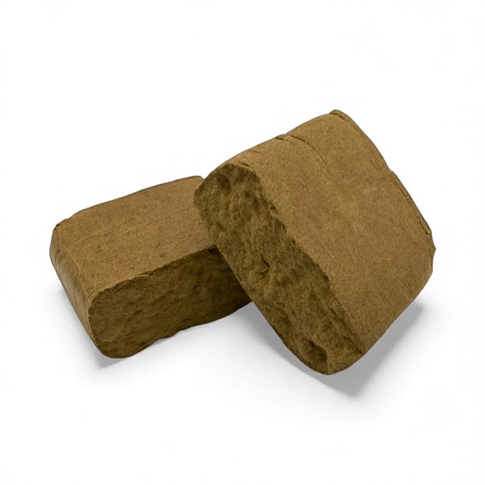 Sticky Black Hash: Practical Smokes and Blunt Tips For Smoking