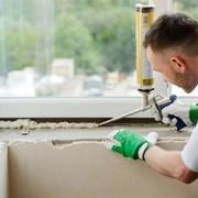Smart, practical tips for home sealing with Dolphin foam and Pattex sealant