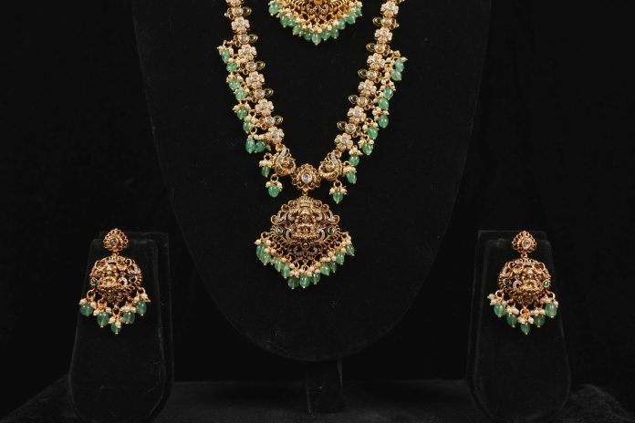 A sparkling staple: the gold-plated jewellery set that lasts