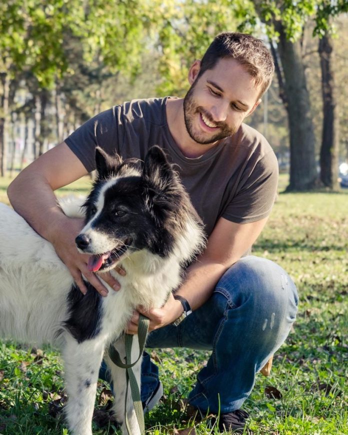 Hooked on Pups: Safe, Fun Ways to Meet Dog Friends Online